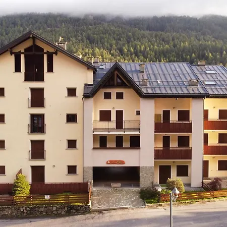 Διαμέρισμα Bilocale Sulle Piste, Garage, Deposito Sci